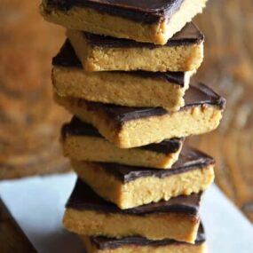 Momoo's Peanut Butter Bars from justataste.com #recipe