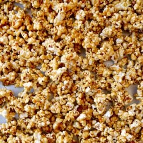 Easy Homemade Caramel Corn