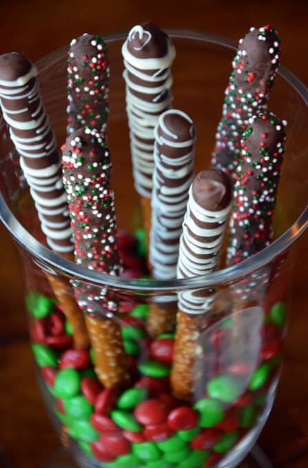 Chocolate-Dipped Pretzels