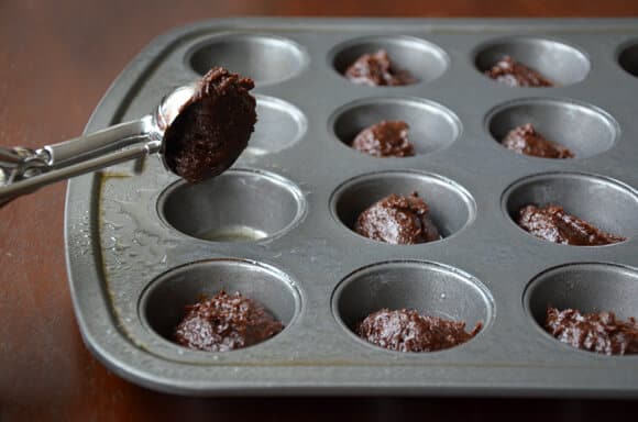 Cheesecake Brownie Bites