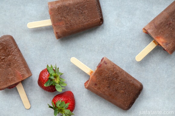 Chocolate Covered Strawberry Fudgesicles