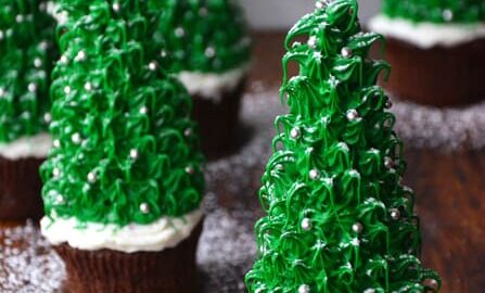 Christmas Tree Chocolate Cupcakes #recipe #video