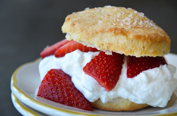 Easy Strawerry Shortcake with Whipped Cream