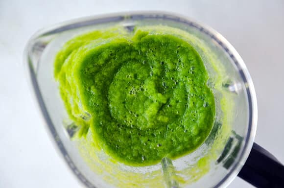 How to Make Green Juice in a Blender