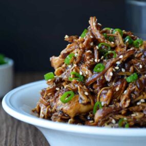 Slow Cooker Honey Garlic Chicken from justataste.com #recipe