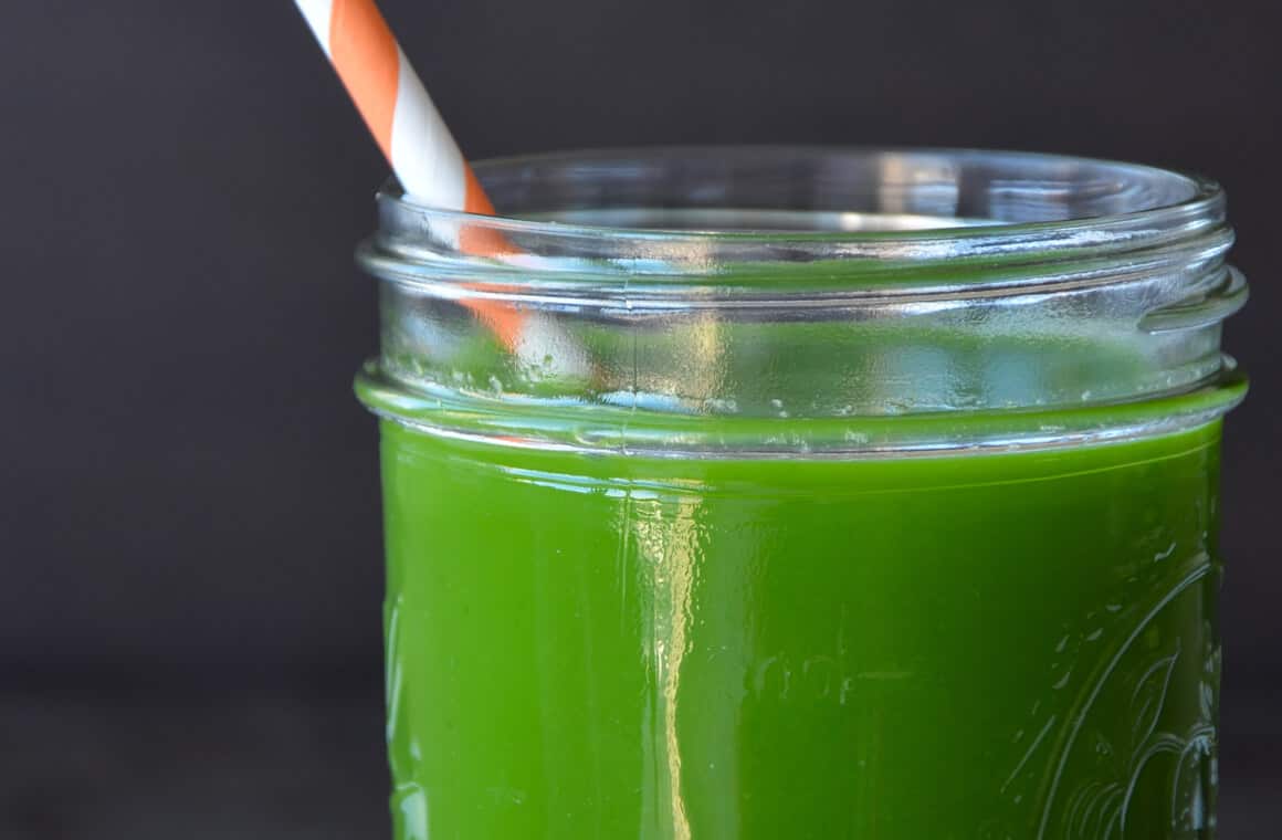 Video How to Make Green Juice In a Blender Just a Taste
