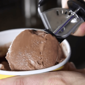 Serving ice cream to a crowd