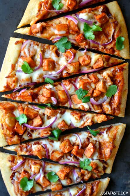 30-Minute Barbecue Chicken Pizza #recipe