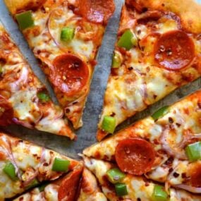 10 Tips for Making Pizza At Home