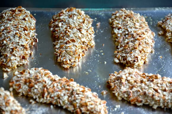 Baked Honey Mustard Pretzel Chicken Tenders #recipe