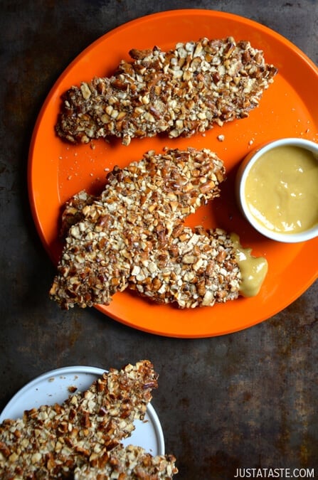 Baked Honey Mustard Pretzel Chicken Tenders #recipe