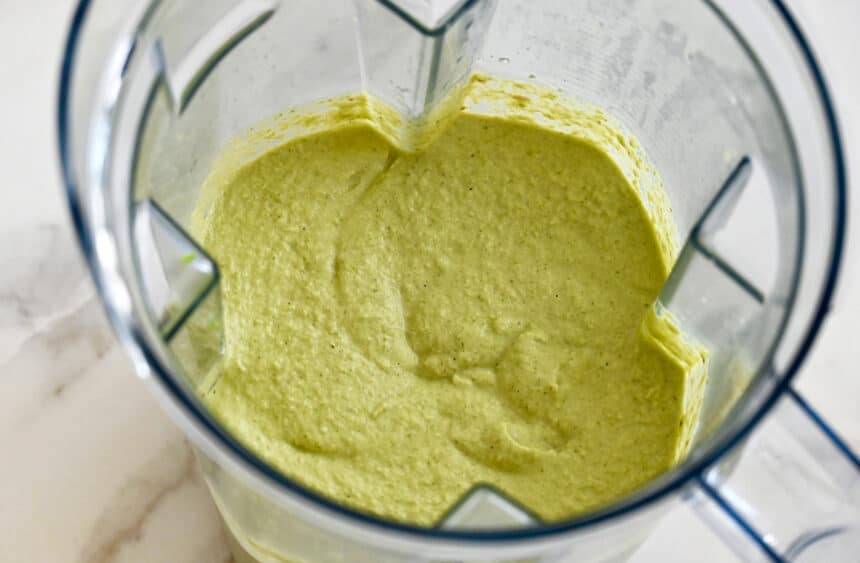 Creamy asparagus pesto in a blender