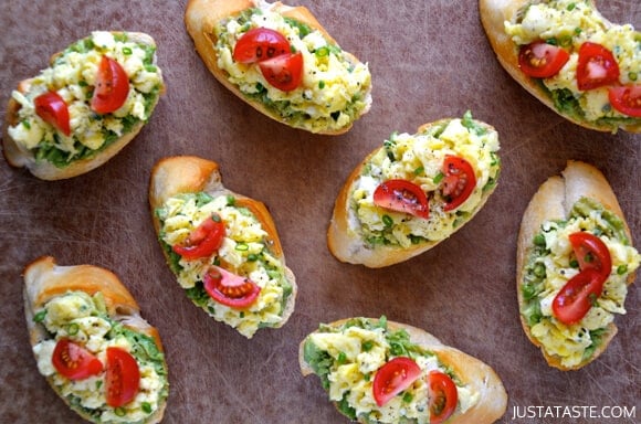 Quick and Easy Breakfast Bruschetta #recipe