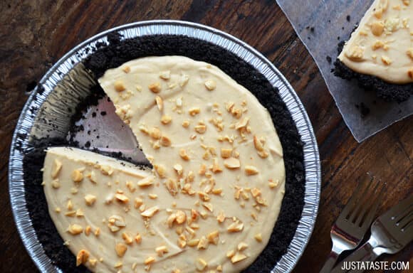 Frozen Peanut Butter Banana Pie recipe on justataste.com