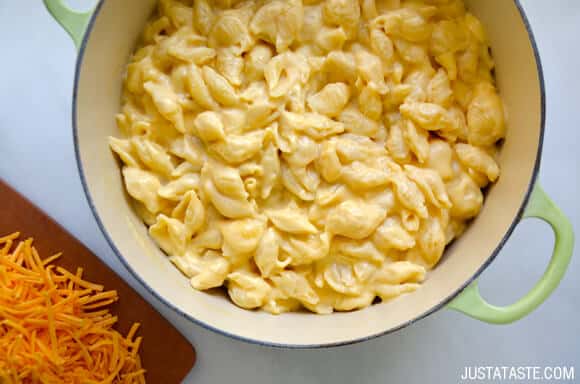Easy Stovetop Macaroni and Cheese recipe from justataste.com