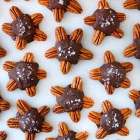 Cheesecake-Filled Chocolate Turtles recipe on justataste.com