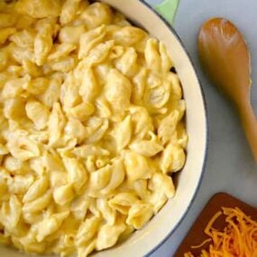 Easy Stovetop Macaroni and Cheese recipe from justataste.com