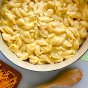 Easy Stovetop Macaroni and Cheese recipe from justataste.com