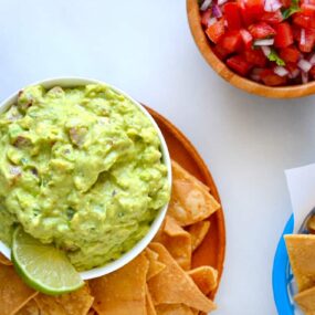 Creamy Greek Yogurt Guacamole Recipe on justataste.com