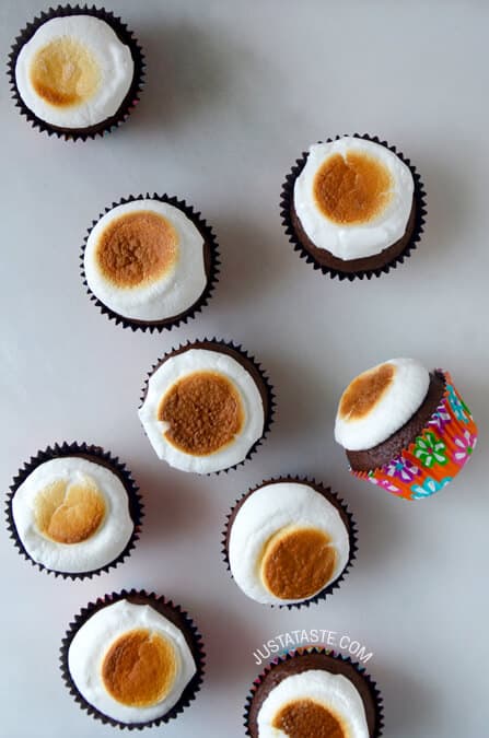 5-Minute Marshmallow Frosting Recipe