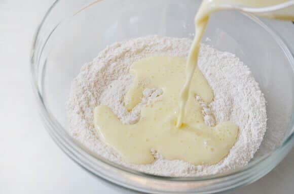Light and Fluffy Buttermilk Pancakes Recipe