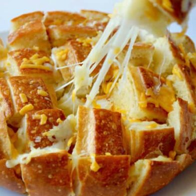 Cheesy Pull-Apart Garlic Bread recipe