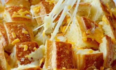 Cheesy Pull-Apart Garlic Bread recipe