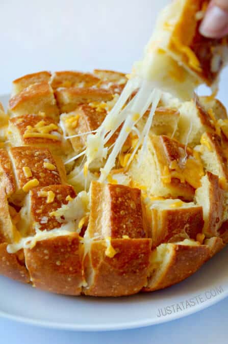 Cheesy Pull-Apart Garlic Bread recipe