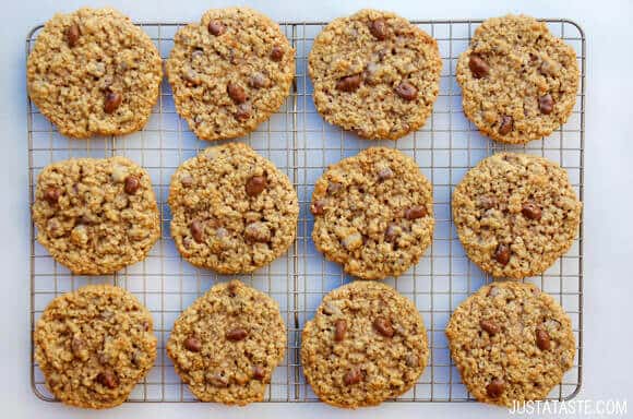 Oatmeal Chocolate-Covered Raisin Cookies Recipe