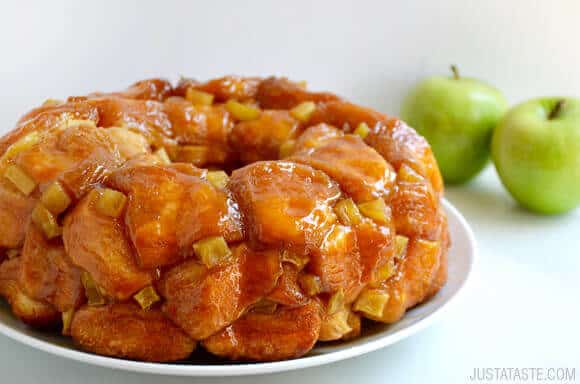 Easy Caramel Apple Monkey Bread Recipe