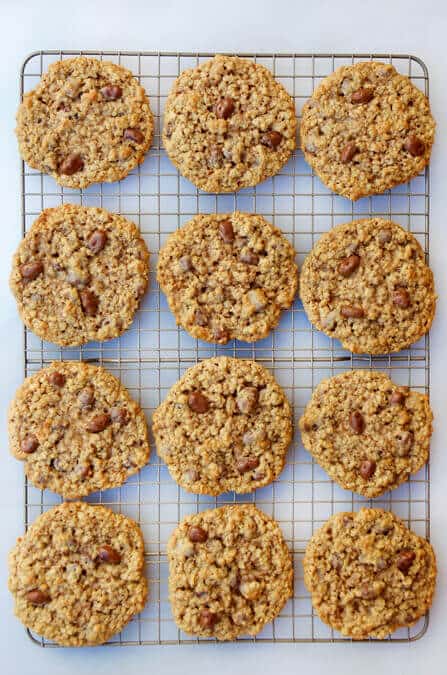 Oatmeal Chocolate-Covered Raisin Cookies Recipe