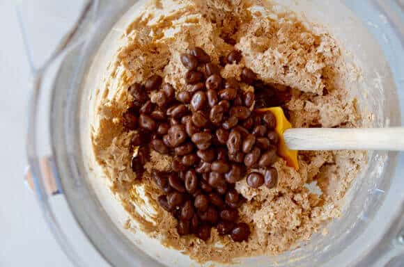 Oatmeal Chocolate-Covered Raisin Cookies Recipe
