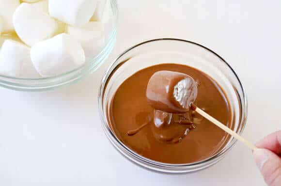 Chocolate Reindeer Marshmallow Pops Recipe
