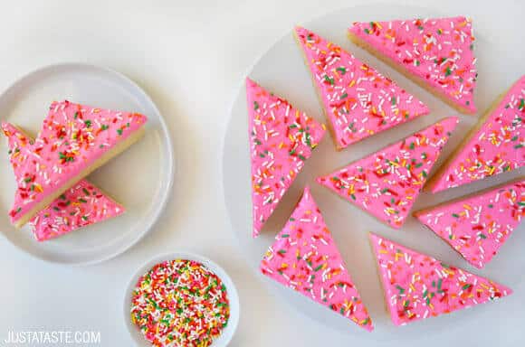 Frosted Sugar Cookie Bars Recipe