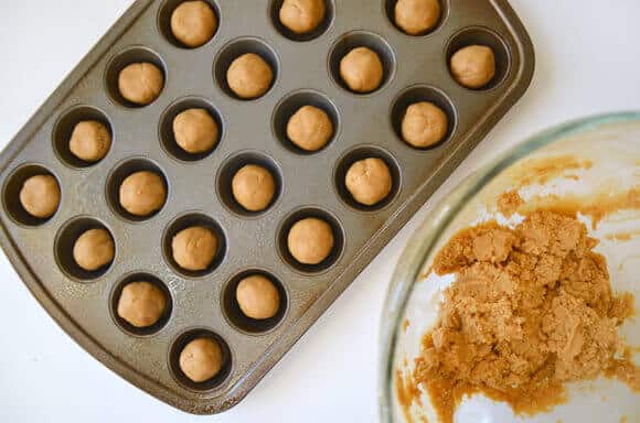 Gingerbread Cookie Cups with Cream Cheese Frosting Recipe