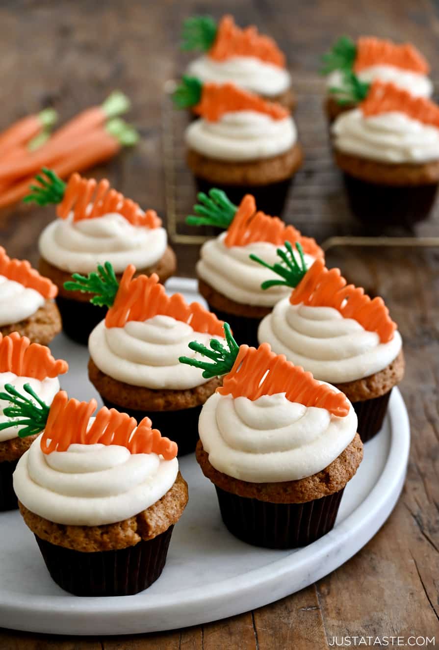 stewardess spellen bruid Carrot Cupcakes with Cream Cheese Frosting - Just a Taste