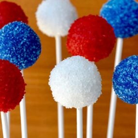 Red, White and Blue Oreo Cookie Pops
