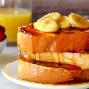 Easy French Toast with Caramelized Bananas Recipe