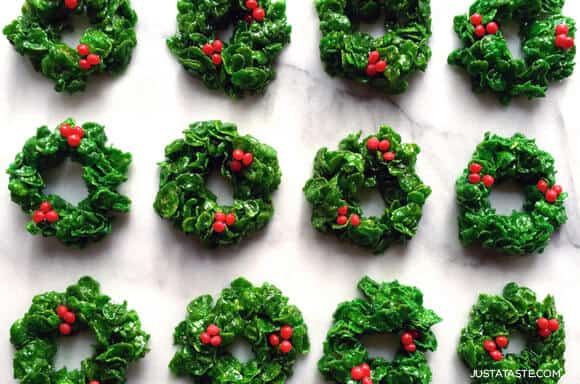 Marshmallow Christmas Wreaths Recipe on justataste.com
