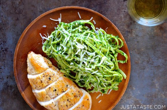 Pumpkin Seed Pesto Pasta with Chicken