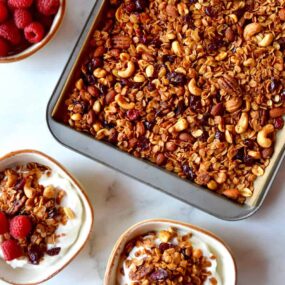 Easy Homemade Granola Recipe