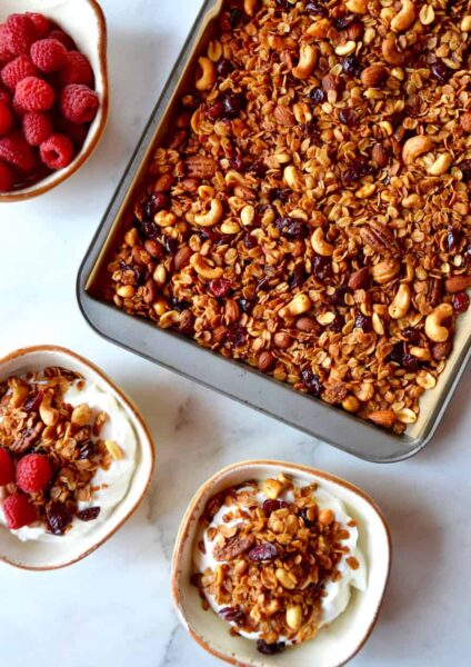 Easy Homemade Granola Recipe