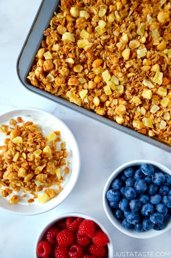 Homemade Coconut Granola Recipe