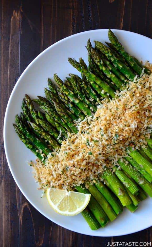 Roasted Asparagus with Cheesy Breadcrumbs