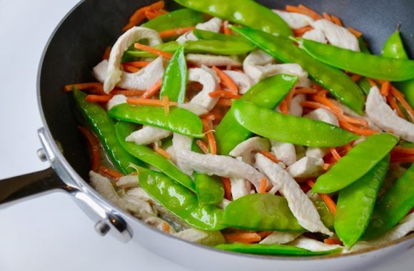Easy Chicken Lo Mein Recipe