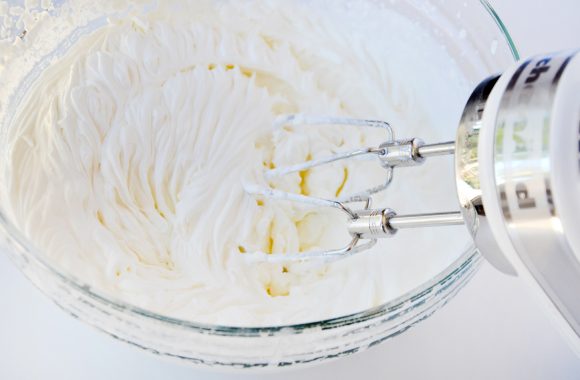 No-Churn Strawberry Ice Cream Recipe