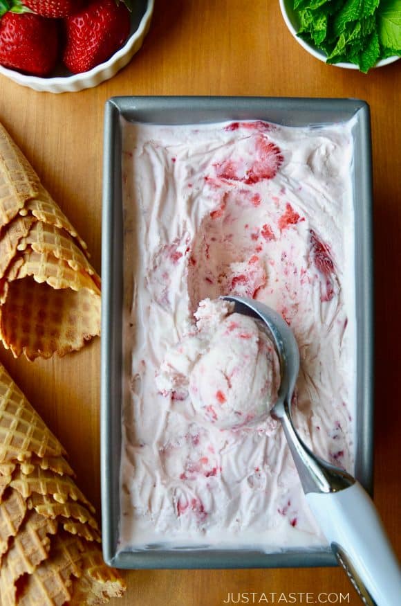 No-Churn Strawberry Ice Cream Recipe