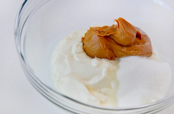 Peanut Butter Frozen Yogurt Pops Recipe