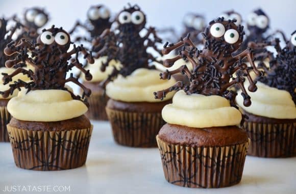 Halloween cupcakes with buttercream frosting and chocolate spiders