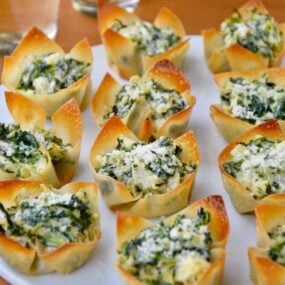 Spinach-Artichoke Dip Wonton Cups on white plate